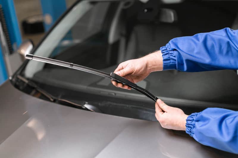 How to stop windshield wipers juddering and chattering