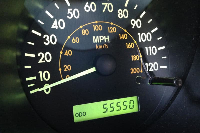 How to Read an Odometer (Old and Digital Odometers) Car Roar